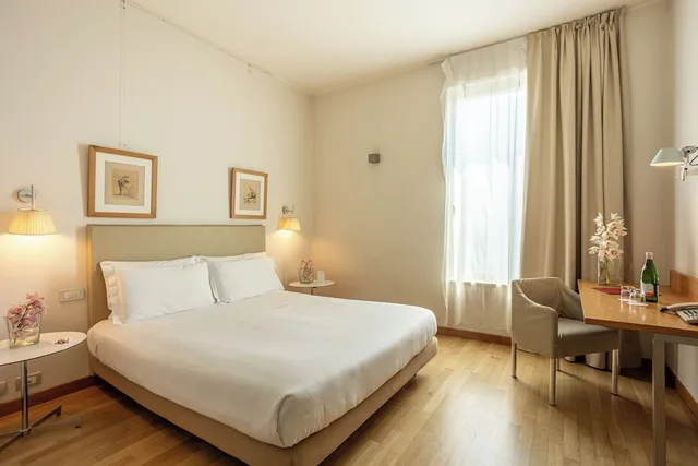 Junior Suite, Double Bed, COSMO HOTEL PALACE 1/7