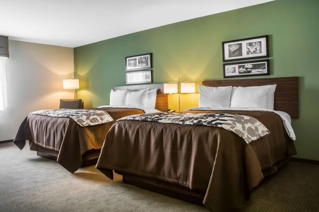 غرفة قياسية بسريرين كوين، Sleep Inn & Suites Syracuse Airport 1/2