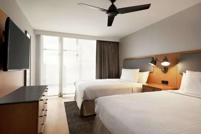جناح بسريرين كوين مع أريكة لذوي الإعاقة، Homewood Suites By Hilton Wilmington Downtown 1/3