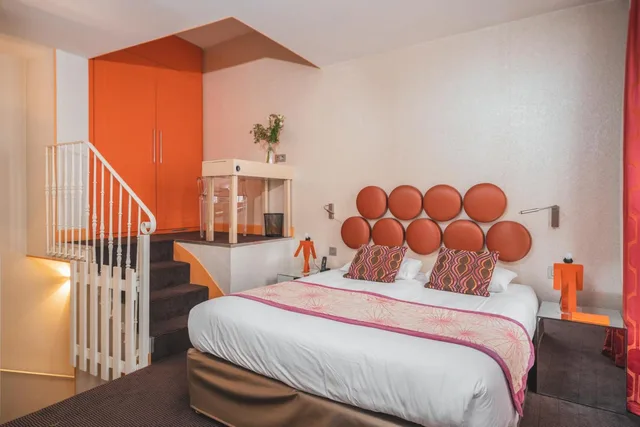 غرفة رباعية بسرير كوين، Hotel Le Petit Paris 1/2