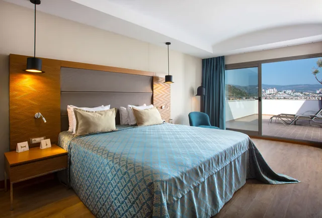 Suite, Lateral Side Sea View, Corner، Liberty Kusadasi 1/3
