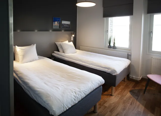 استوديو بسريرين منفصلين بمطبخ صغير، First Hotel The Studio 1/2