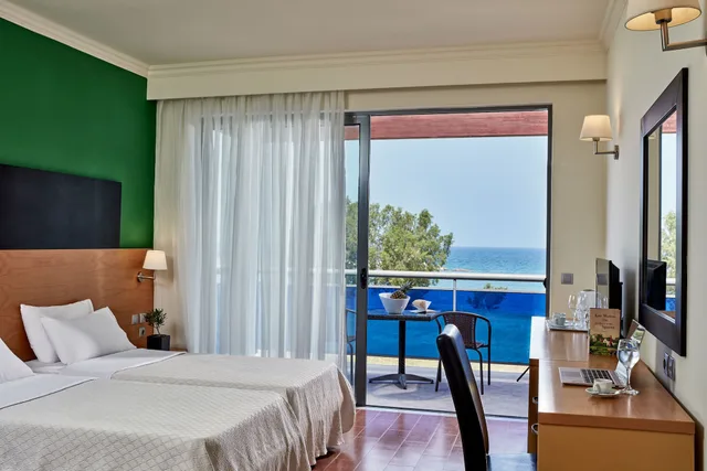 بنغل بسرير مزدوج بإطلالة على البحر، All Senses Nautica Blue Exclusive Resort and Spa By Anayia All Inclusive Resorts 1/6