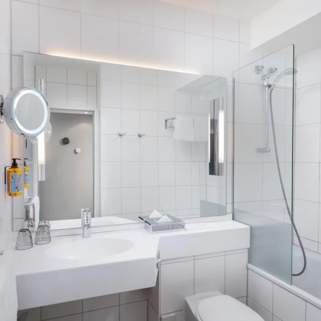 غرفة سوبيريور بسرير كينج وسرير كوين، elaya Hotel Stuttgart Ludwigsburg, Trademark by Wyndham 2/2