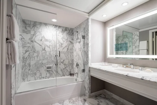 غرفة قياسية بسريرين كوين، The Ritz-Carlton, St. Louis 3/6