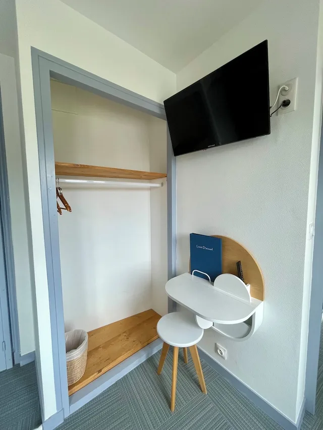 غرفة قياسية بسرير كوين، Citotel Aux Voyageurs 5/5