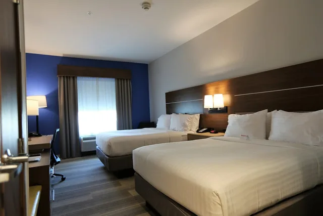 غرفة قياسية بسريرين كوين لذوي الإعاقة، Holiday Inn Express Suites Houston Nw Hwy 290 Cypress 2/4