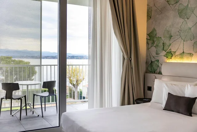 غرفة سوبيريور بسرير مزدوج أو سريرين منفصلين بإطلالة على البحيرة، Vision Hotel 7/10