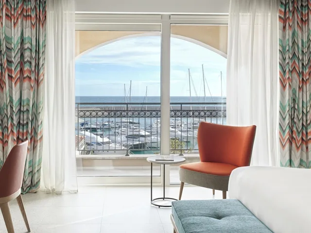 غرفة ديلوكس بسريرين منفصلين بإطلالة على البحر، The Chedi Lustica Bay Hotel 7/10