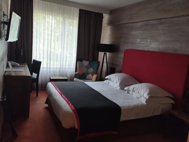 City, Twin Beds، New Hotel Charlemagne 3/10