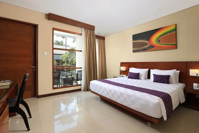 غرفة ديلوكس بسريرين منفصلين بإطلالة على المسبح، Amadea Resort & Villas 1/3