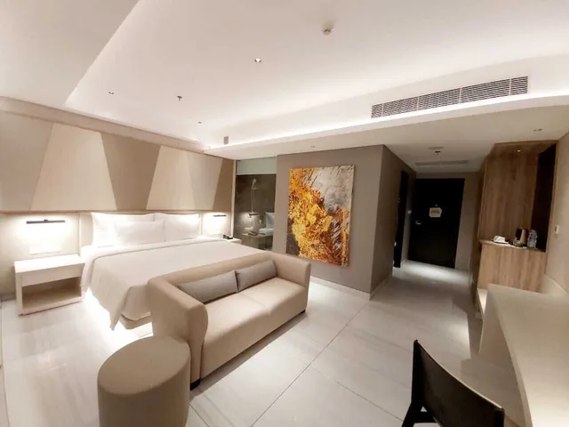 جناح بريميير بسرير كوين، Nuanza Hotel and Convention Cikarang 1/2