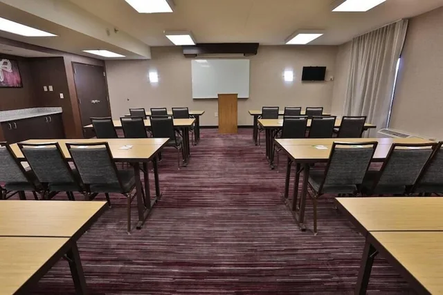 Preston Suites by IHG, Montgomery 27/33