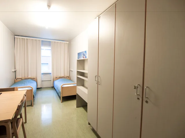 غرفة اقتصادية بسريرين منفصلين بحمام مشترك، Eurohostel 2/2