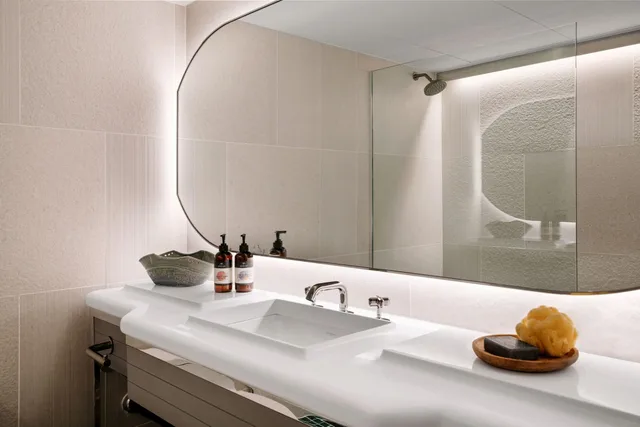 Avenue, Suite, King Bed، The Line Austin 2/2