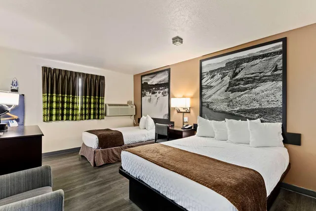 غرفة بسرير كوين وسرير فردي لذوي الإعاقة، Surestay Hotel By Best Western Twin Falls 1/2