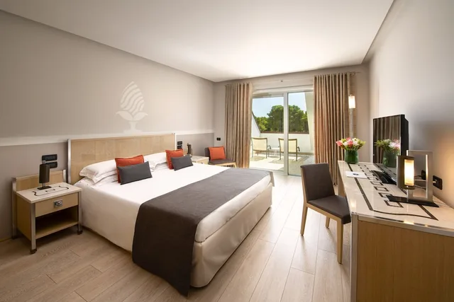 جناح بسريرين منفصلين مع أريكة، Kalidria Thalasso Spa Resort 1/2