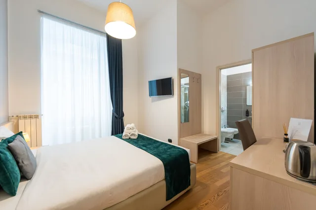 غرفة كلاسيكية بسرير مزدوج، Hermes Inn Apartments Napoli 1/2