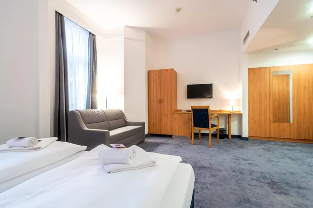غرفة قياسية بسرير كوين، Hotel Golden Park Budapest 7/10