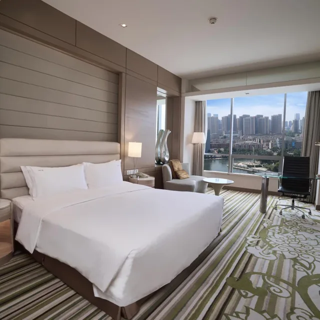 غرفة قياسية بسرير كينج بإطلالة، Holiday Inn Tianjin Riverside 1/6