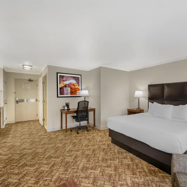 Superior, King Bed, Best Western Plus Northwoods Inn 3/7
