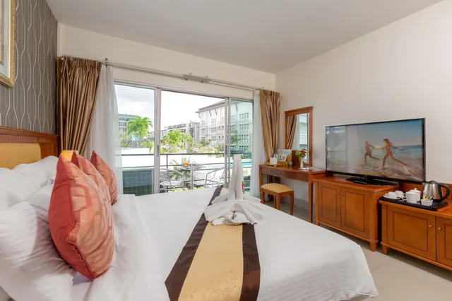 غرفة ديلوكس بسرير مزدوج بشرفة، The Golden Ville Boutique Hotel Spa 2/10