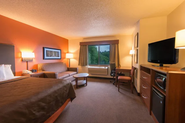 جناح استوديو بسرير كوين، Americinn By Wyndham Minocqua 1/5