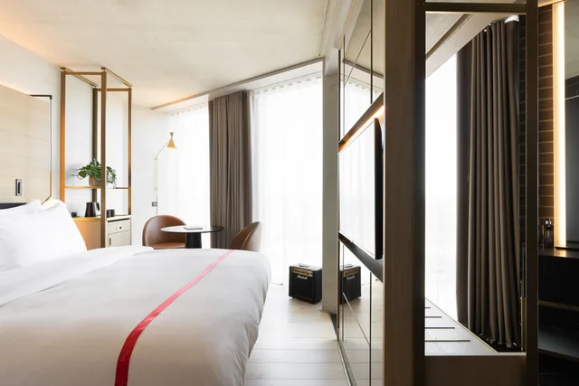 غرفة سوبيريور بسرير كينج، Ruby Emma Hotel & Bar 1/3