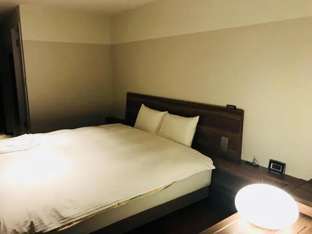 غرفة قياسية بسرير كينج، BRENZA HOTEL 5/8