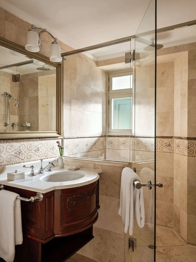 Deluxe, King Bed, Hydromassage، Monasterio, A Belmond Hotel 3/3