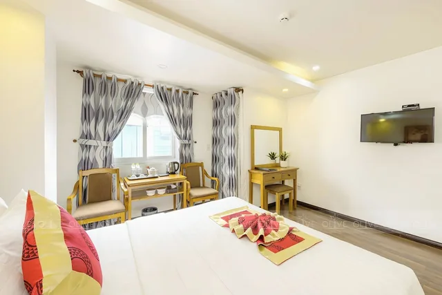 غرفة سوبيريور بسرير كوين، The Airport Hotel 5/6