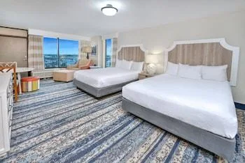 غرفة بسريرين كوين بمطبخ صغير، Bahama House 1/1