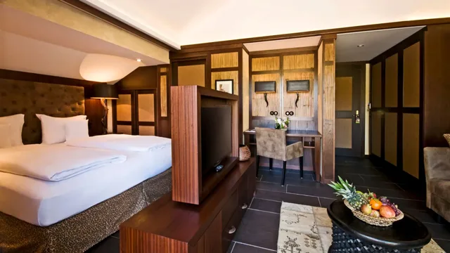 Junior Suite, Double Bed, Lindner Golf Resort Portals Nous 1/4