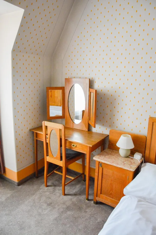 جناح، Hotel Praha Liberec 7/10