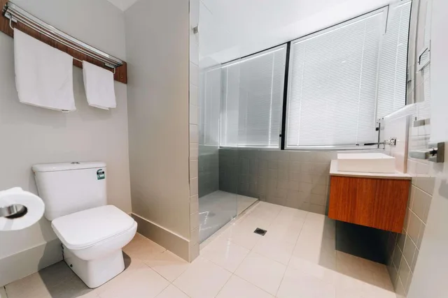 غرفة بزنس بسرير كوين، Clarion Hotel Townsville 3/3