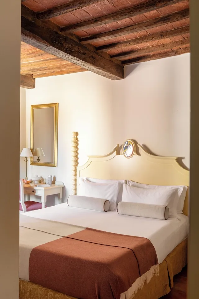 غرفة كلاسيكية بسرير كوين، Castello Di Leonina Relais 5/10