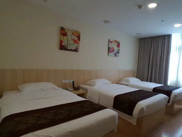 غرفة إليت ثلاثية بثلاثة أسرّة، Baiyun City Hotel 3/9