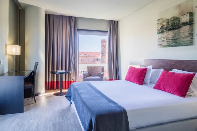 Premium Ria View Twin، Melia Ria Aveiro 7/9