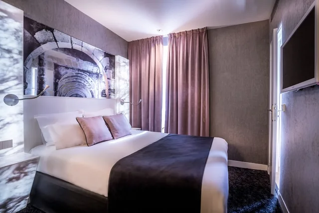 غرفة كلاسيكية مزدوجة بشرفة، Marais Grands Boulevards Hotel 2/3