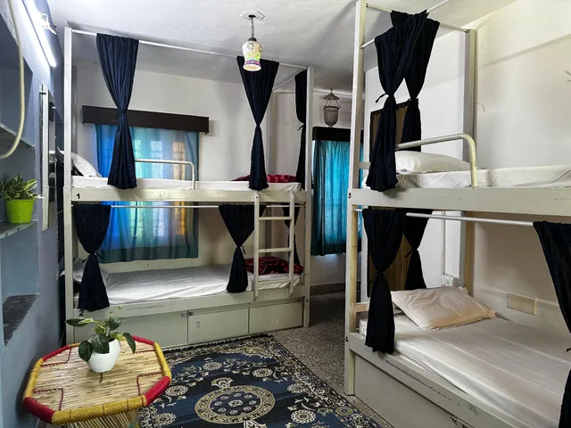 سكن مشترك مختلط بأربعة أسرّة وأسرّة بطابقين، Hotel Lake Ghat Palace 1/2