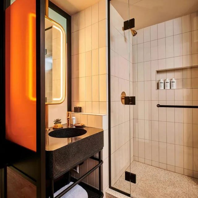 Room, King Bed, Hollywood Hills View، HOLLYWOOD VOLUME, a Tribute Portfolio Hotel 2/2