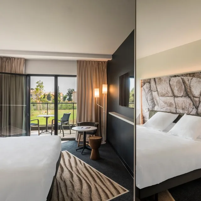 غرفة سوبيريور بسرير مزدوج أو سريرين منفصلين بشرفة، Hotel Mercure Bastia Biguglia 4/9