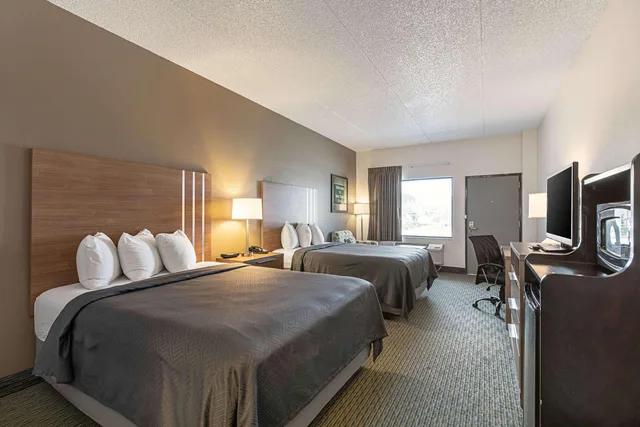 غرفة بسريرين كوين، Econo Lodge Vero Beach - Downtown 3/6