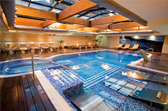 جناح بإطلالة على المدينة، ZT Hotel & Spa Villa Olimpica Suites 1/1