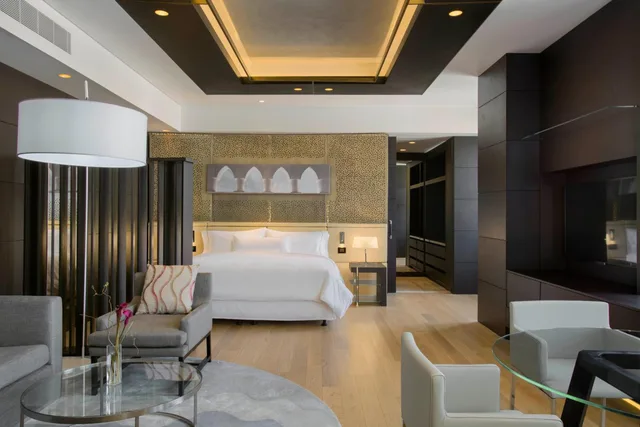 استوديو جونيور مع دخول صالة النادي، The Westin Doha Hotel Spa 2/6