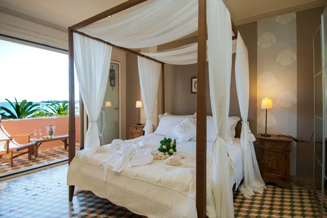 3 Bedrooms, Suite, 1 Queen and 4 Single Beds, Beach Front، Calypso Villas Zakynthos 5/7