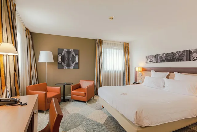 غرفة بريميوم بسرير كوين، HOLIDAY INN MULHOUSE 1/10