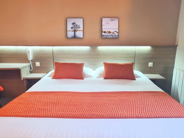 غرفة بسرير مزدوج، Brit Hotel Fougeres - Hotel Du Parc 2/4