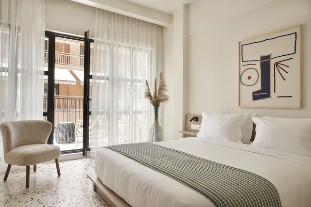 جناح بسرير كينج بشرفة، Vasi Hotel 1/5