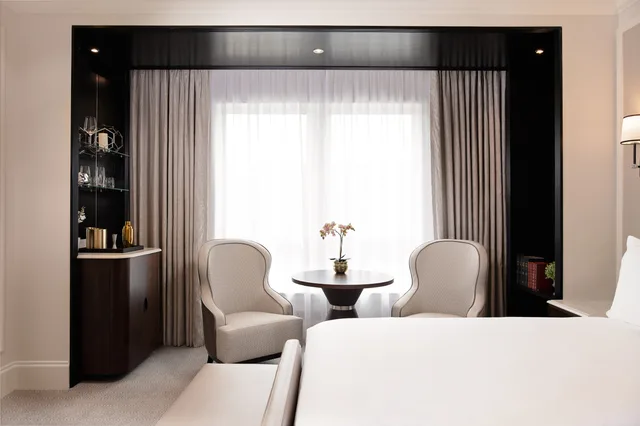 غرفة بسرير كينج، Fairmont Windsor Park 4/7